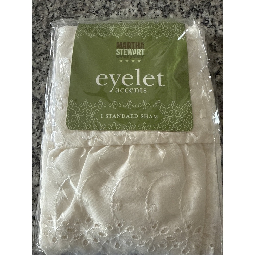 Martha Stewart One Standard Pillow Sham Eyelet Accents Ivory Vintage